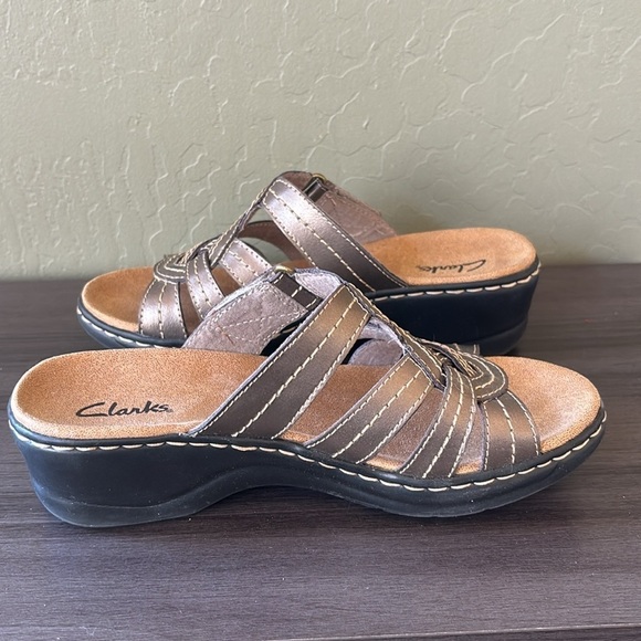 Clarks‎ Lexi Dill Bronze Metallic Leather Slip On Sandal Size 7 - Picture 5 of 8